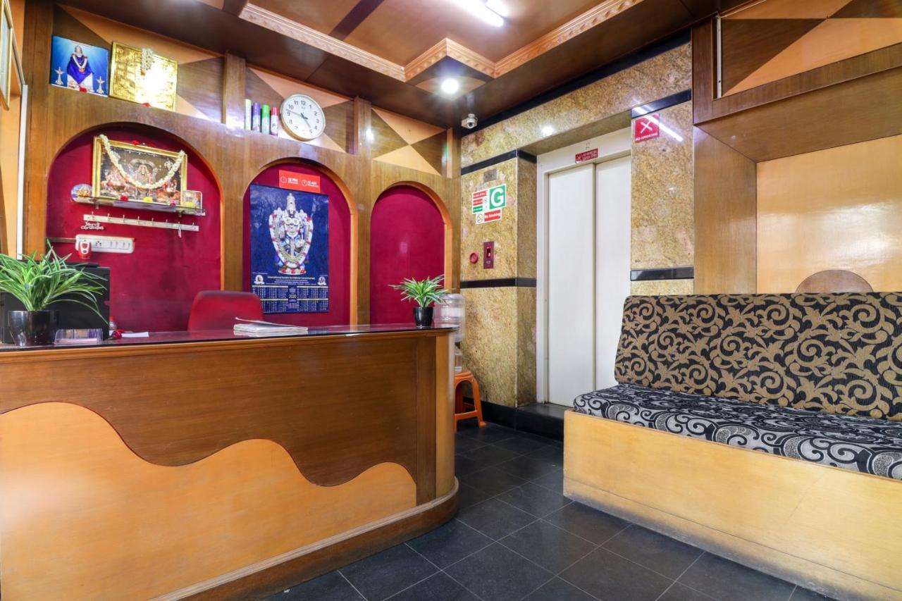 Oyo 71675 New Aishwarya Comforts Hotel Bangalore Exterior foto