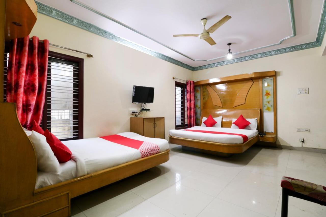 Oyo 71675 New Aishwarya Comforts Hotel Bangalore Exterior foto